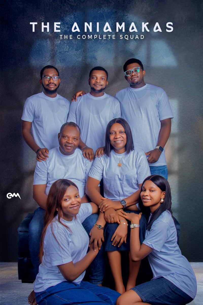 The Aniamakas - Complete Squad